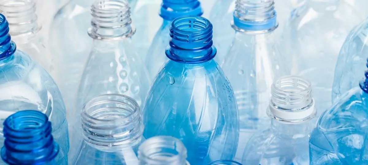 plastikowe butelki bez nakrętek